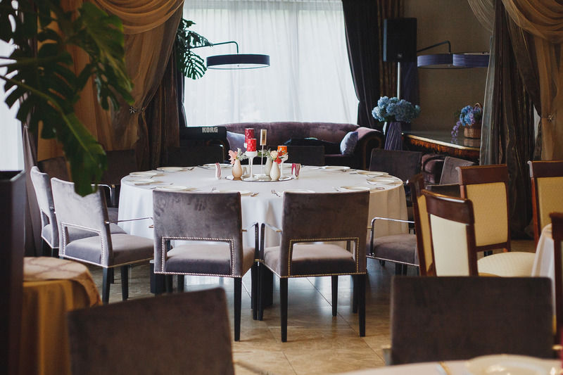 Diplomat Club Hotel Kisinyov Kültér fotó